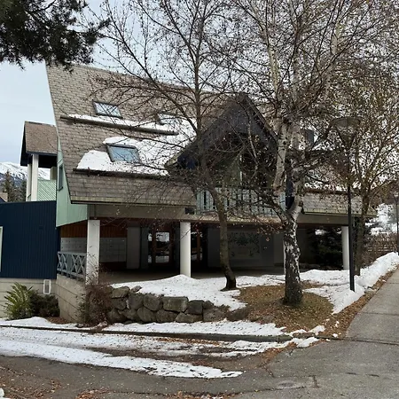 Le Chardon Bleu Apartment *